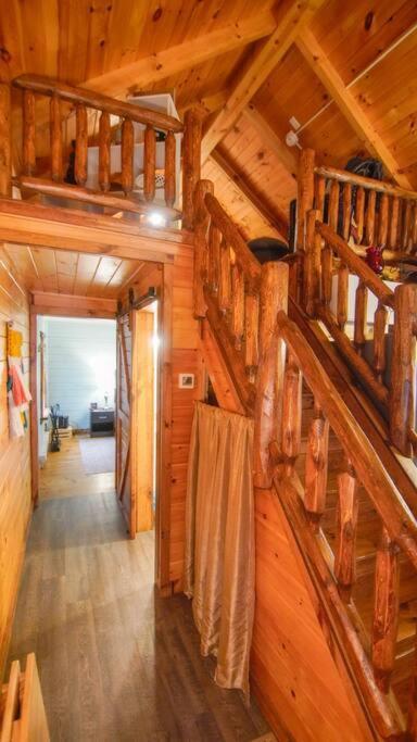 Charming Lakeview Cabin Near Geneva-On-The-Lake! Ashtabula Exteriér fotografie