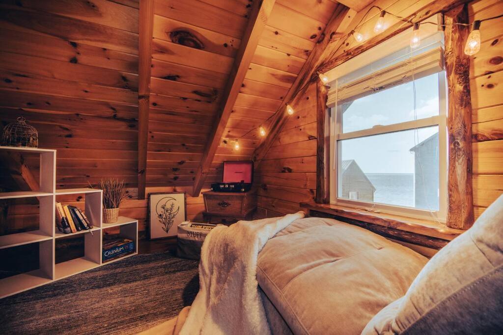 Charming Lakeview Cabin Near Geneva-On-The-Lake! Ashtabula Exteriér fotografie